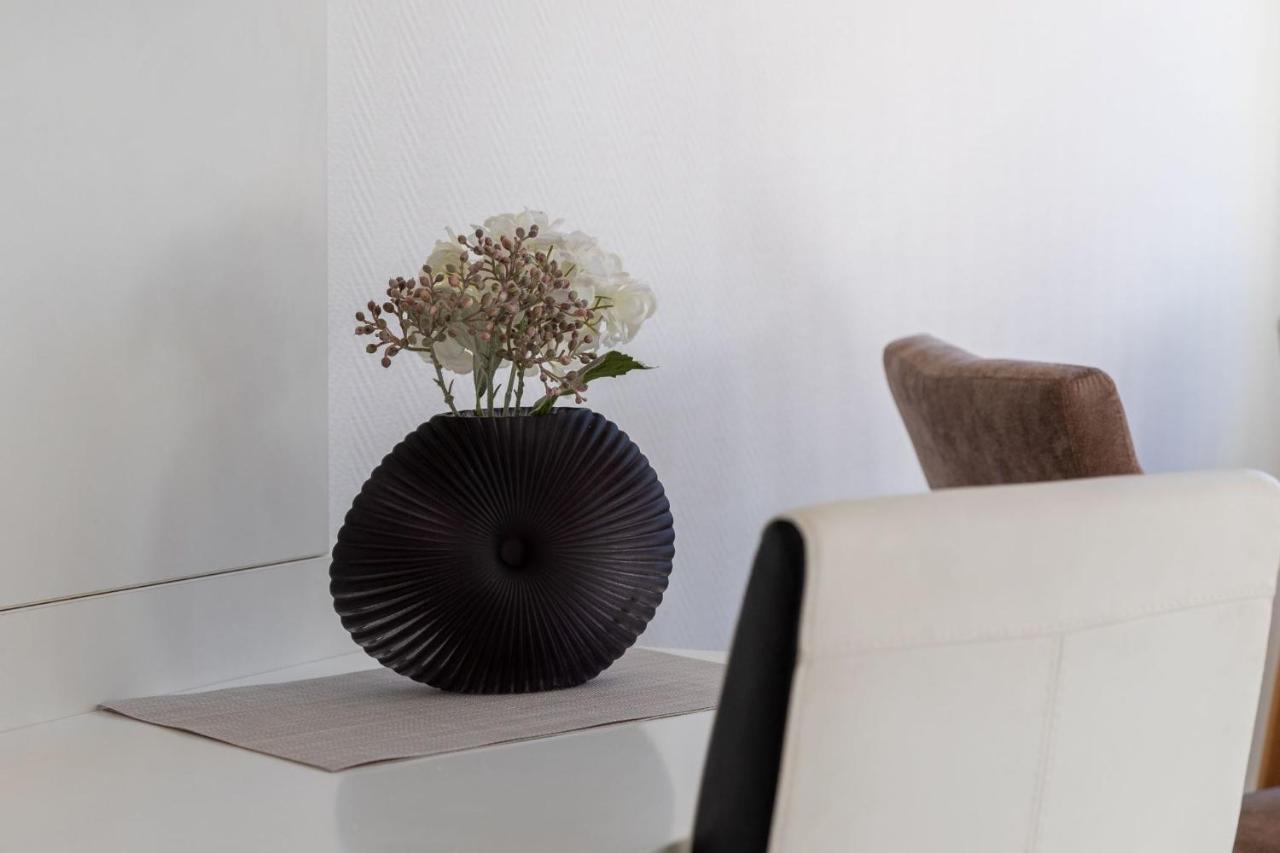Haus Diana - Perlhuhn Apartment Waren  Ngoại thất bức ảnh